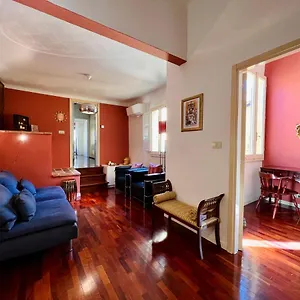 https://house-of-chariot.emilia-romagnahotels.net